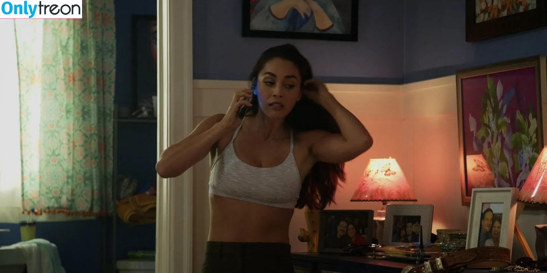 Lindsey Morgan nude photo #0106 (linzzmorgan)