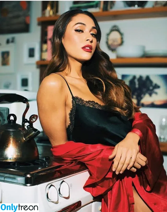 Lindsey Morgan голая photo #0132 (lindsaymorgan / linzzmorgan)