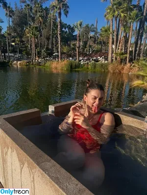 Lindsey Shaw / ladymshawsters nude photo #0204