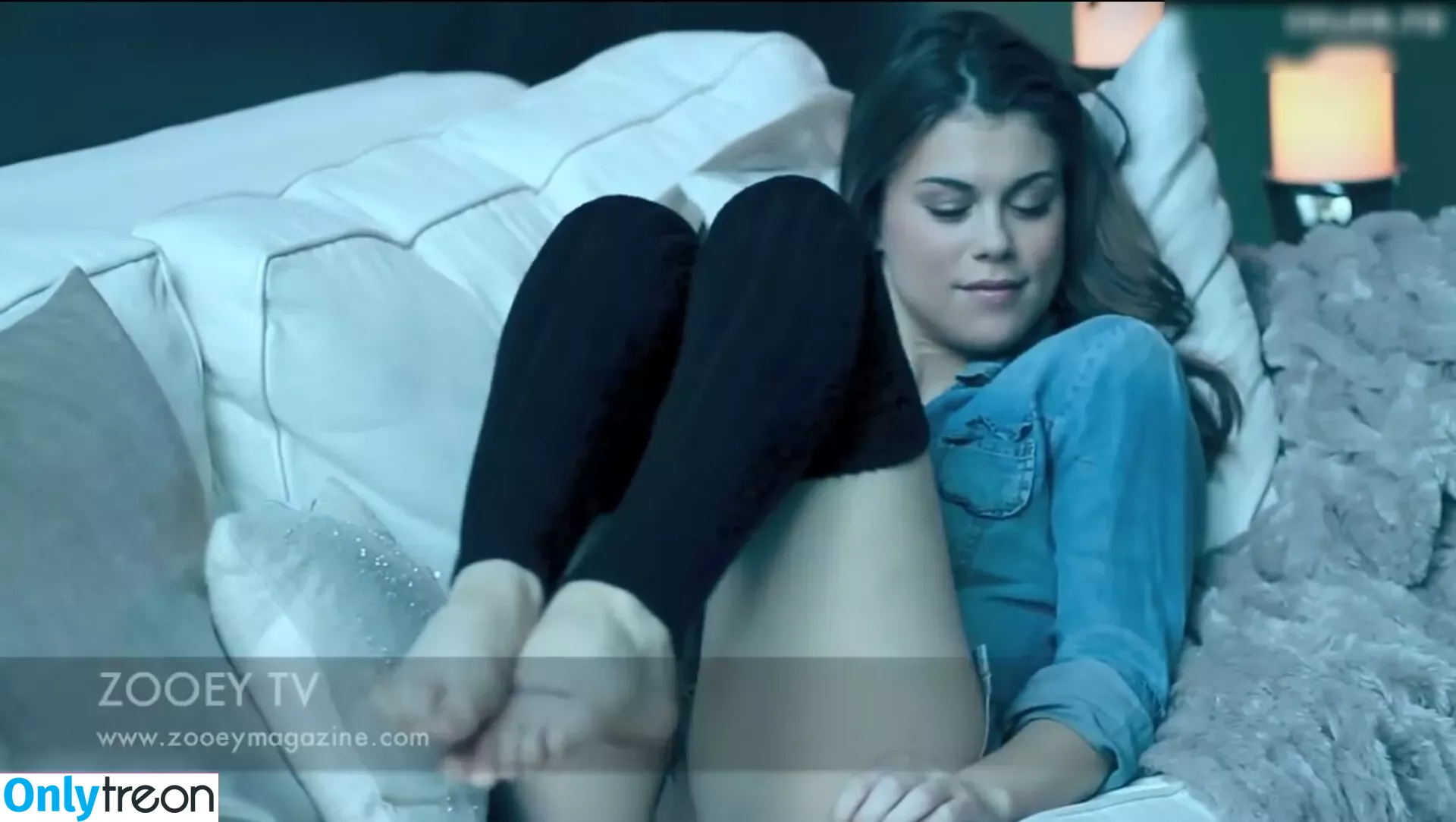 Lindsey Shaw голая photo #0126 (ladymshawsters)