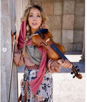 Lindsey Stirling / abbysiscoprinus / lindseystirling фото голая #0088