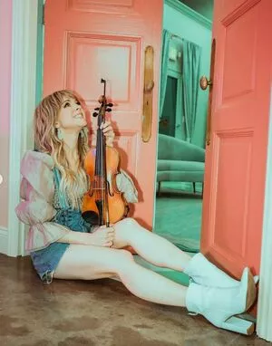 Lindsey Stirling / abbysiscoprinus / lindseystirling фото голая #0235