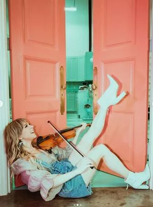 Lindsey Stirling / abbysiscoprinus / lindseystirling фото голая #0237