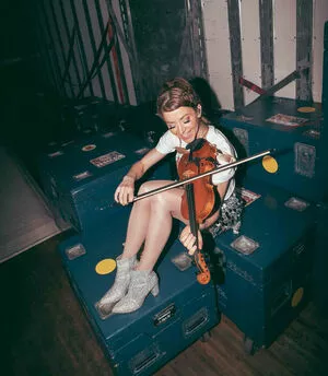 Lindsey Stirling / abbysiscoprinus / lindseystirling фото голая #0281