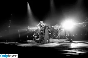Lindsey Stirling / lindseystirling nude photo #0391