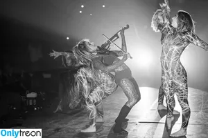 Lindsey Stirling / lindseystirling nude photo #0393