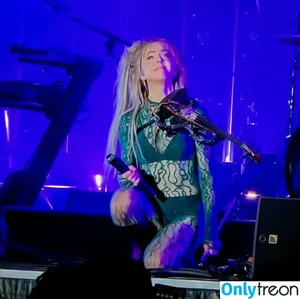 Lindsey Stirling / lindseystirling nude photo #0398