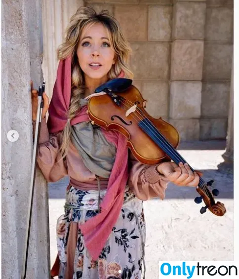 Lindsey Stirling голая photo #0088 (lindseystirling)