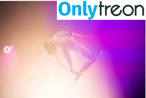 Lindsey Stirling голая photo #0090 (lindseystirling)