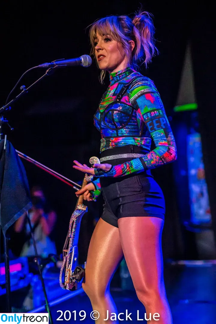 Lindsey Stirling голая photo #0095 (lindseystirling)