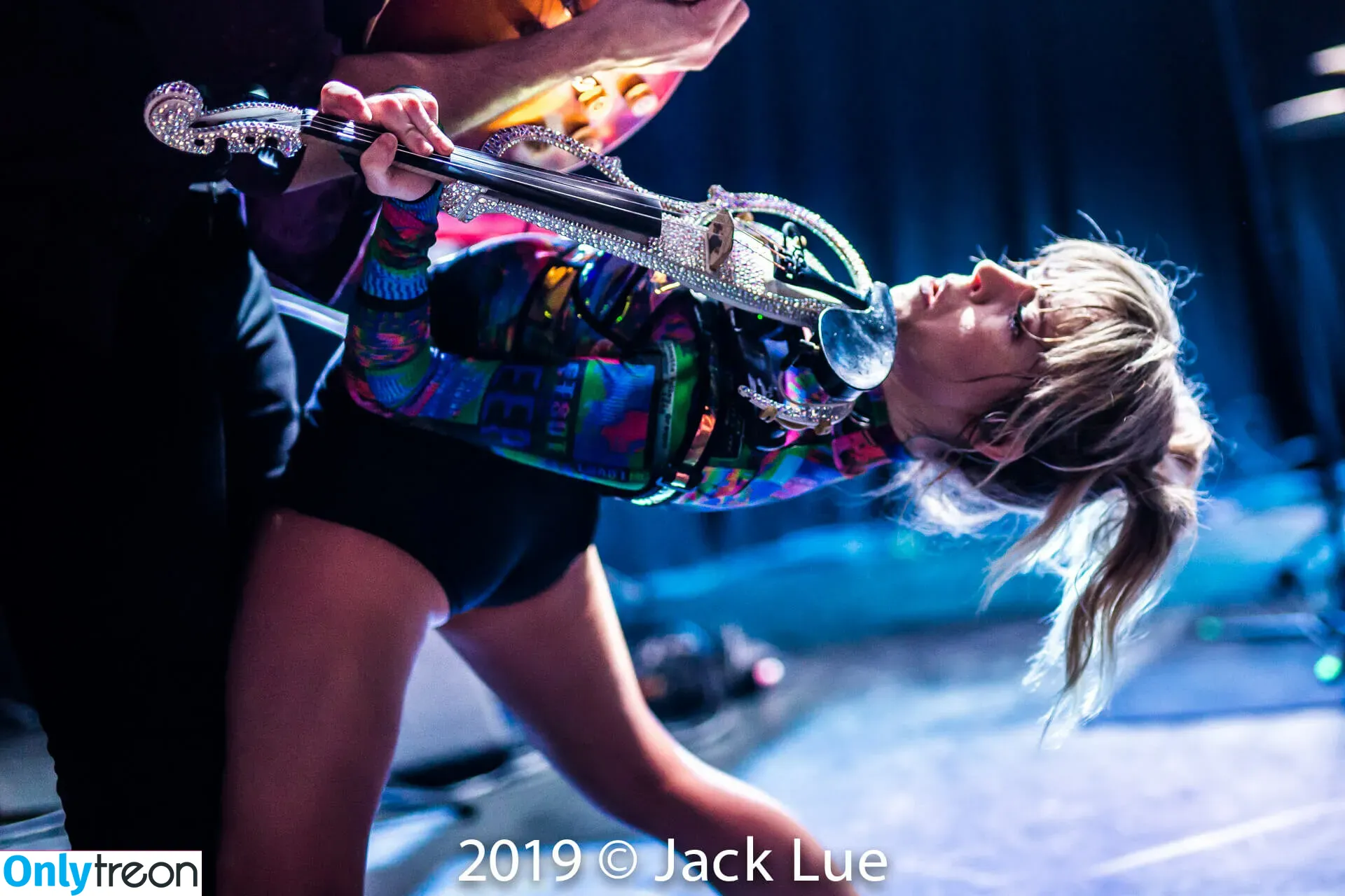 Lindsey Stirling голая photo #0096 (lindseystirling)