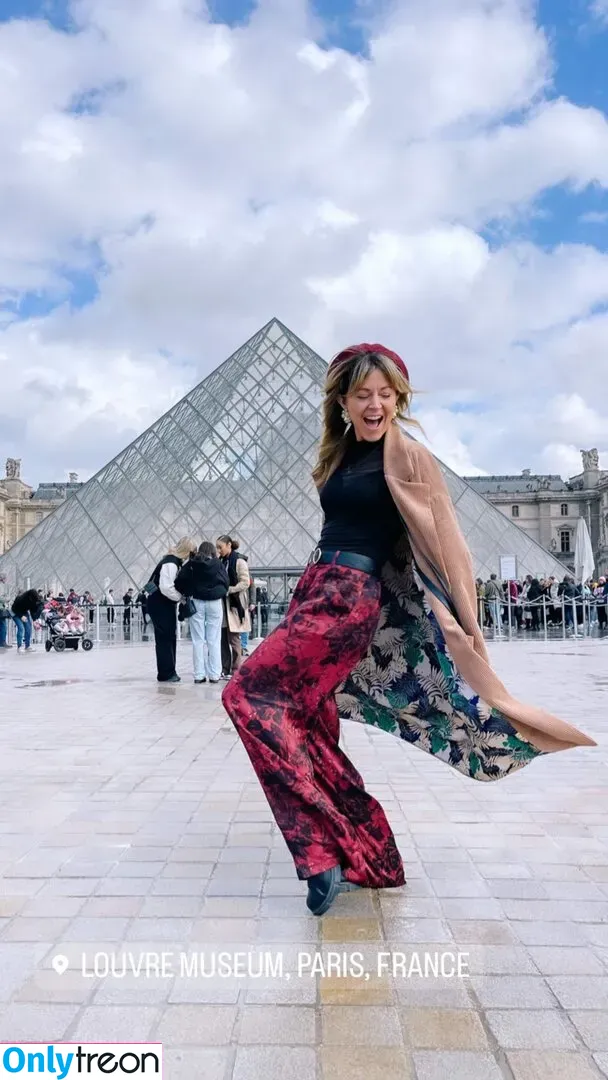 Lindsey Stirling голая photo #0110 (lindseystirling)
