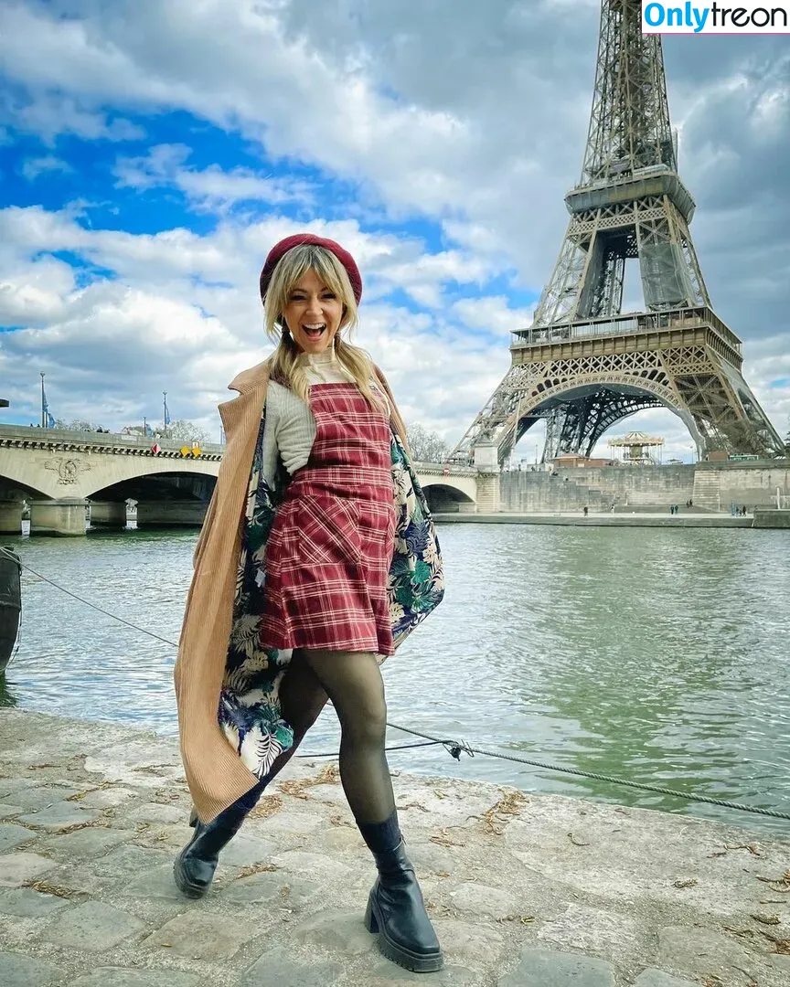 Lindsey Stirling голая photo #0114 (lindseystirling)