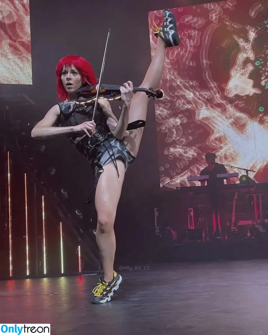 Lindsey Stirling голая photo #0135 (abbysiscoprinus / lindseystirling)