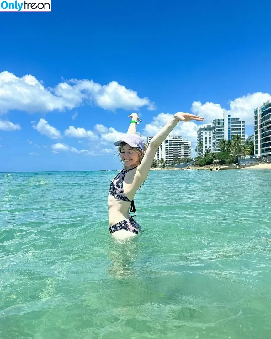 Lindsey Stirling голая photo #0142 (abbysiscoprinus / lindseystirling)