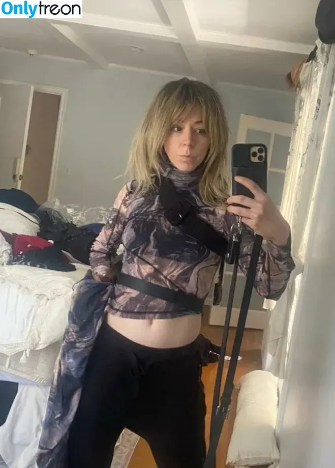 Lindsey Stirling nude photo #0161 (abbysiscoprinus / lindseystirling)