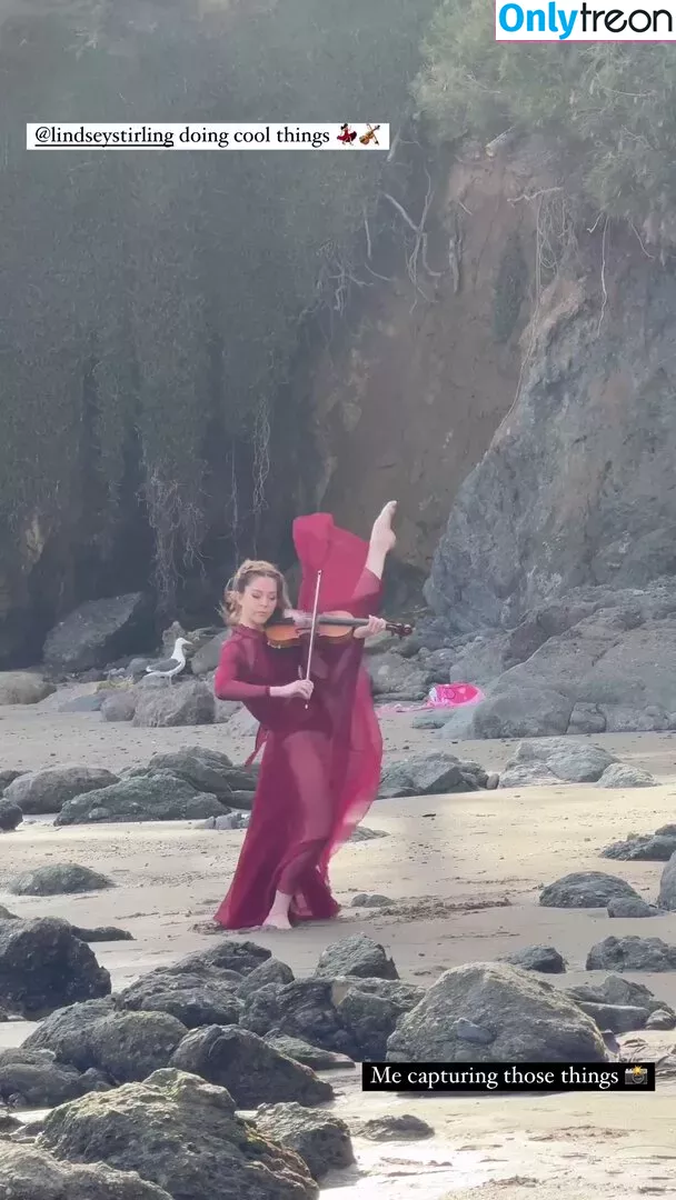 Lindsey Stirling nude photo #0226 (abbysiscoprinus / lindseystirling)