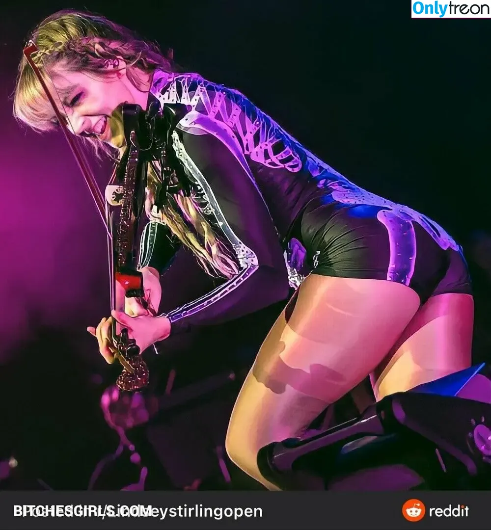 Lindsey Stirling nude photo #0341 (lindseystirling)