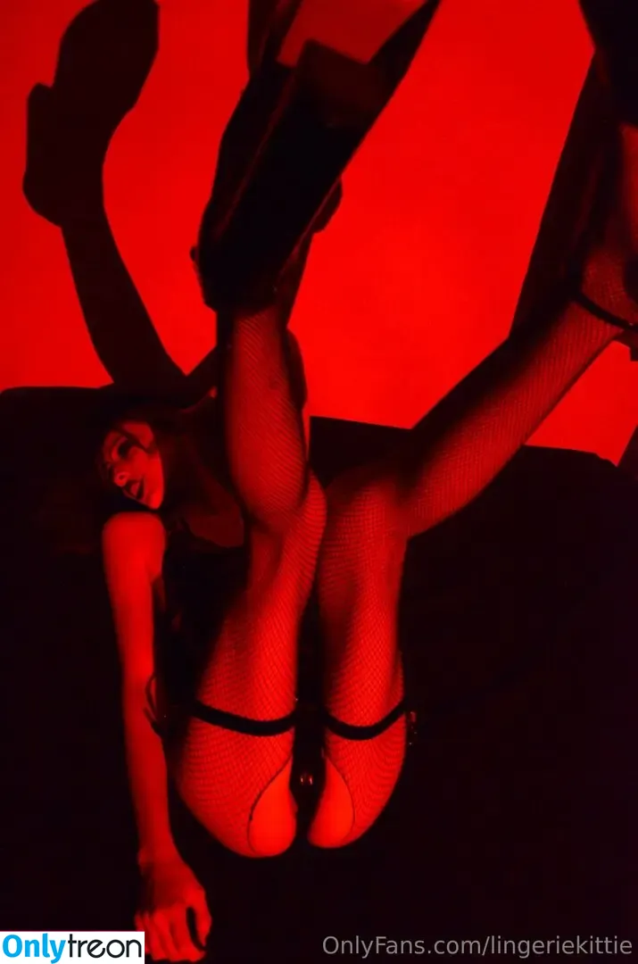 lingeriekittie голая photo #0021 (lingeriekittie)