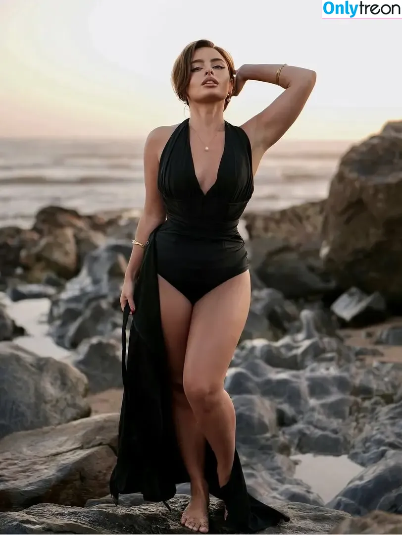 Lira__Karina голая photo #0049 (darkellegance)