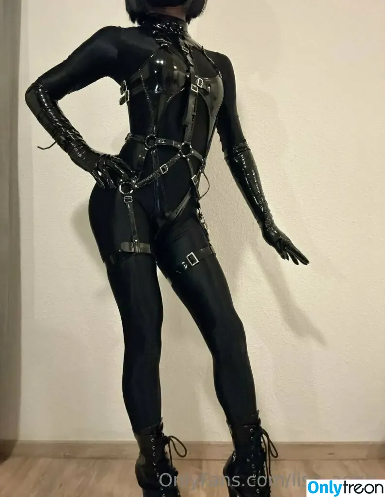 lisa_aegis nude photo #0020 (lisa_aegis)