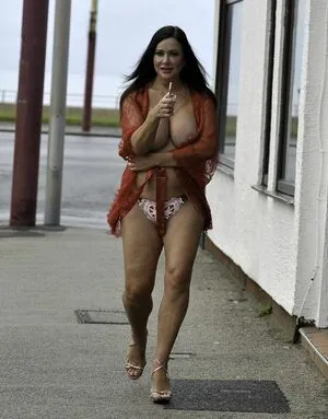Lisa Appleton / MsLisaAppleton nude photo #0026