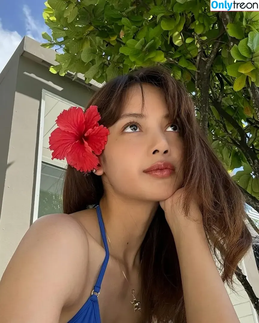 Lisa Blackpink nude photo #1536 (Lisa Blackpink)
