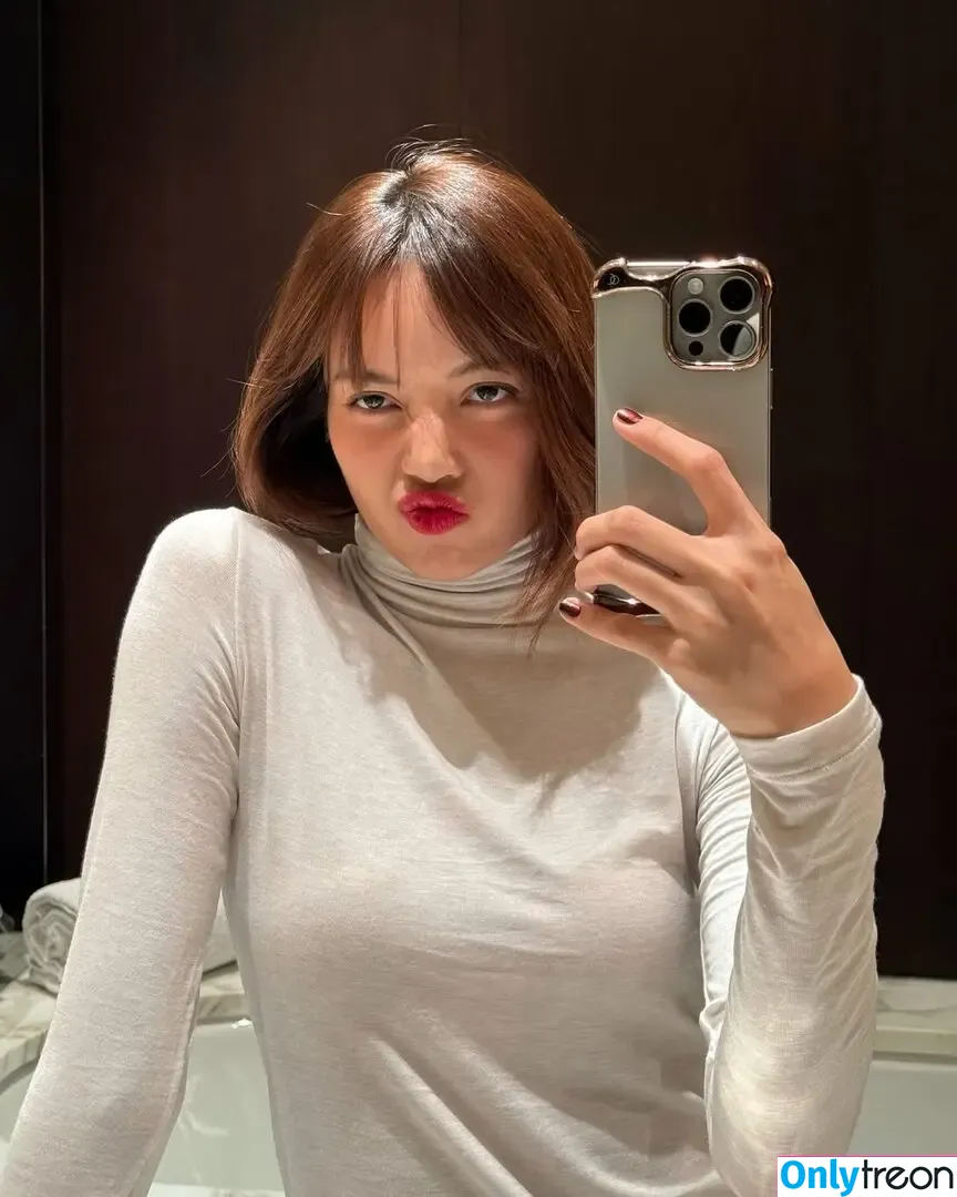 Lisa Blackpink nude photo #1567 (Lisa Blackpink)