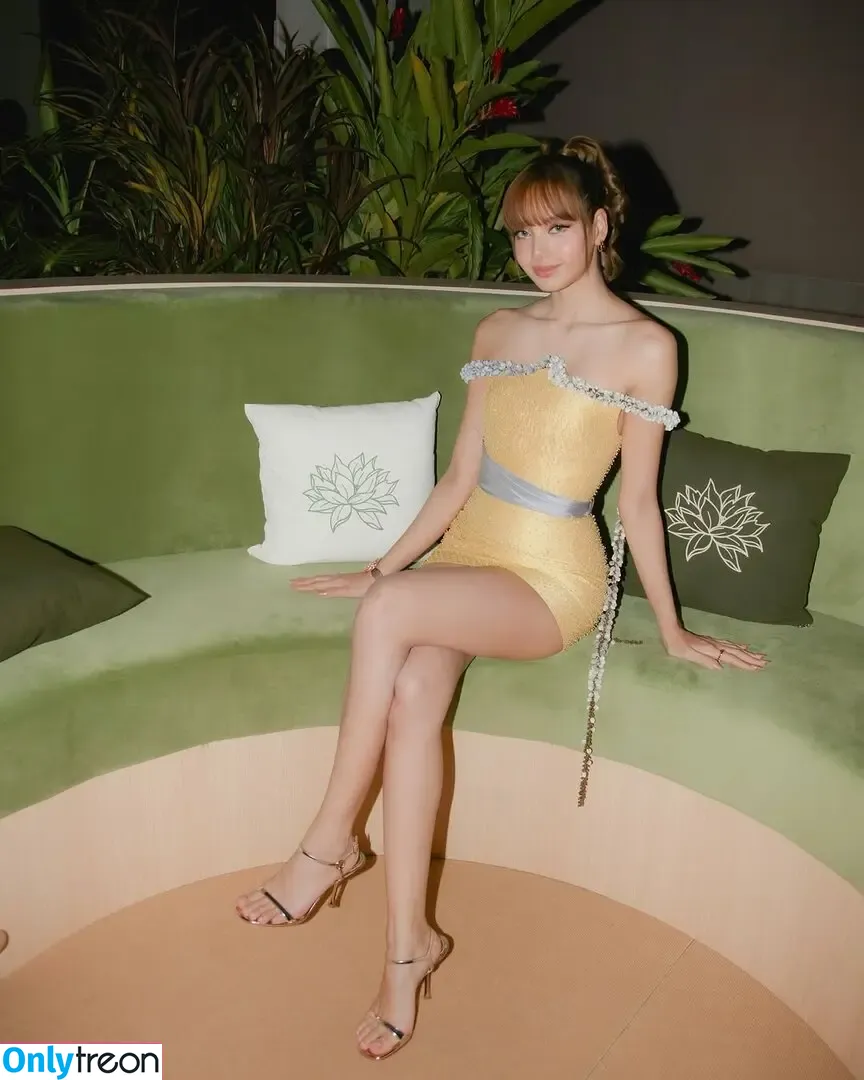 Lisa Blackpink nude photo #1615 (Lisa Blackpink)