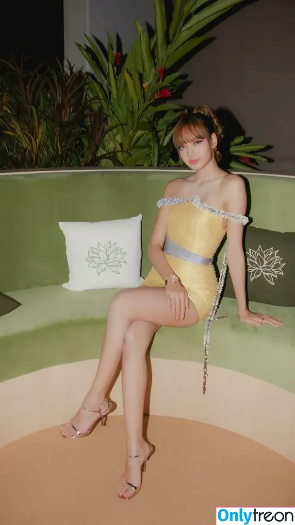 Lisa Blackpink nude photo #1617 (Lisa Blackpink)