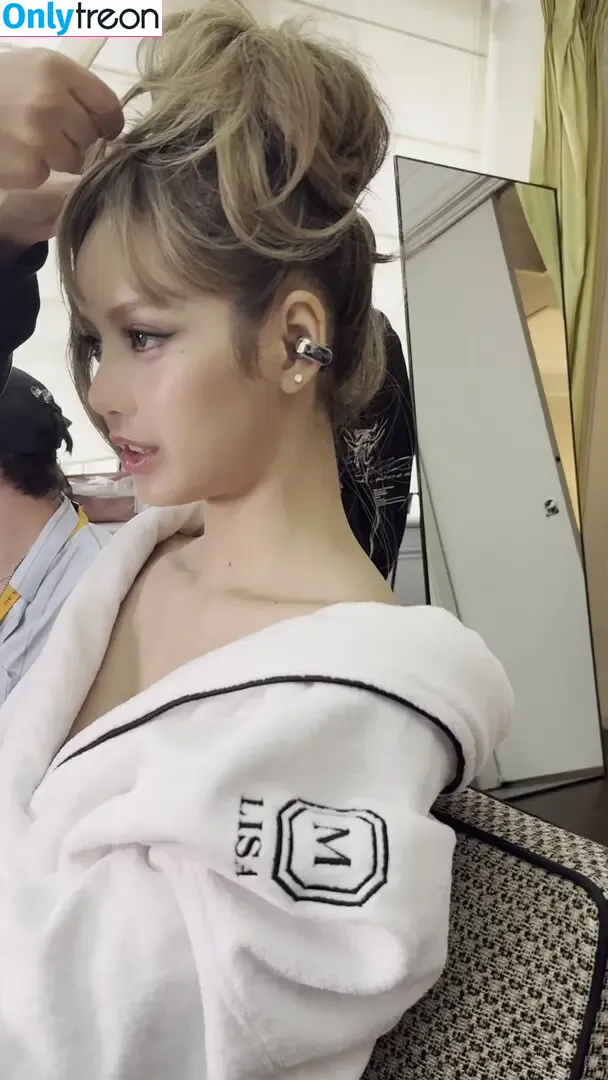 Lisa Blackpink голая photo #2161 (Lisa Blackpink)