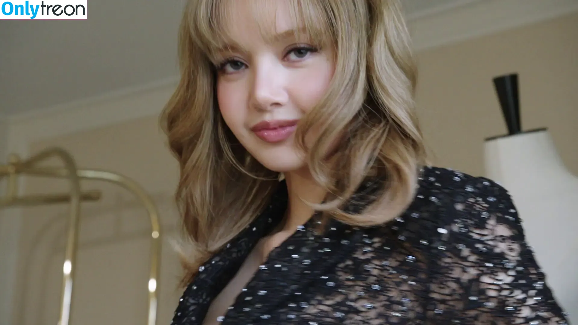 Lisa Blackpink nude photo #2210 (Lisa Blackpink)