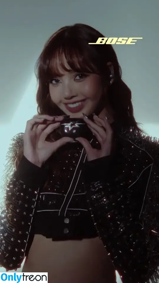 Lisa Blackpink голая photo #2282 (Lisa Blackpink)