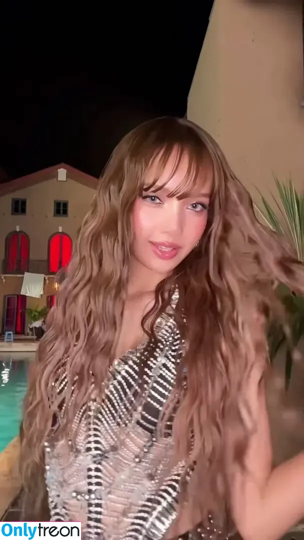 Lisa Blackpink nude photo #2330 (Lisa Blackpink)