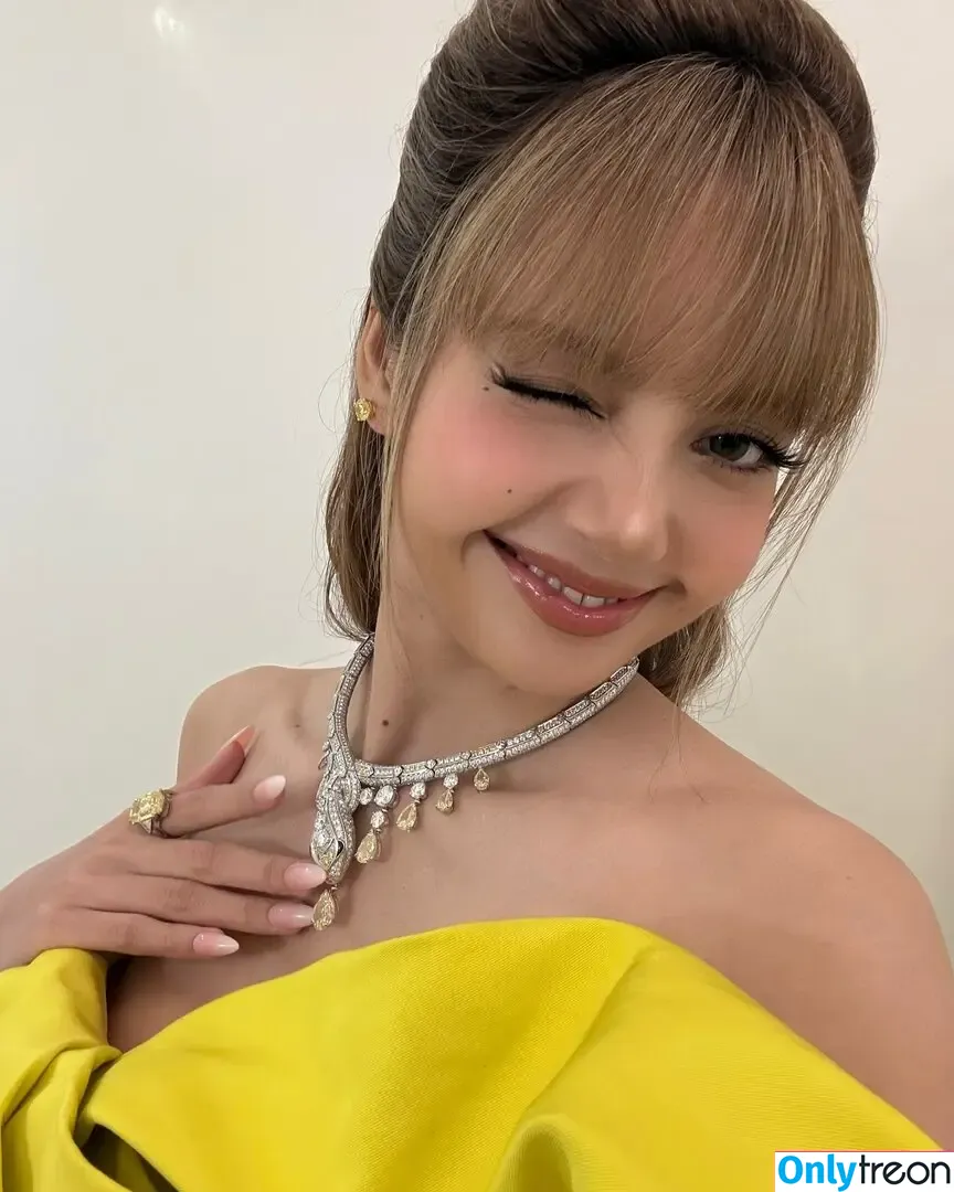 Lisa Blackpink nude photo #2409 (Lisa Blackpink)