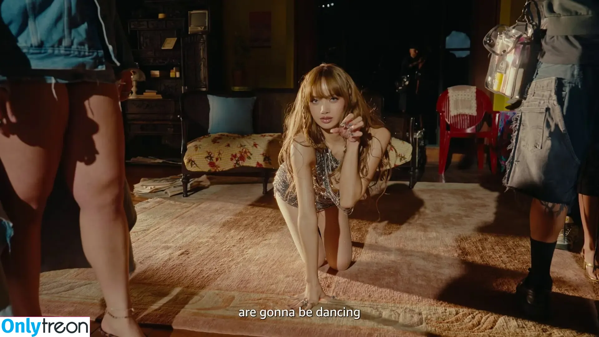 Lisa Blackpink nude photo #2425 (Lisa Blackpink)