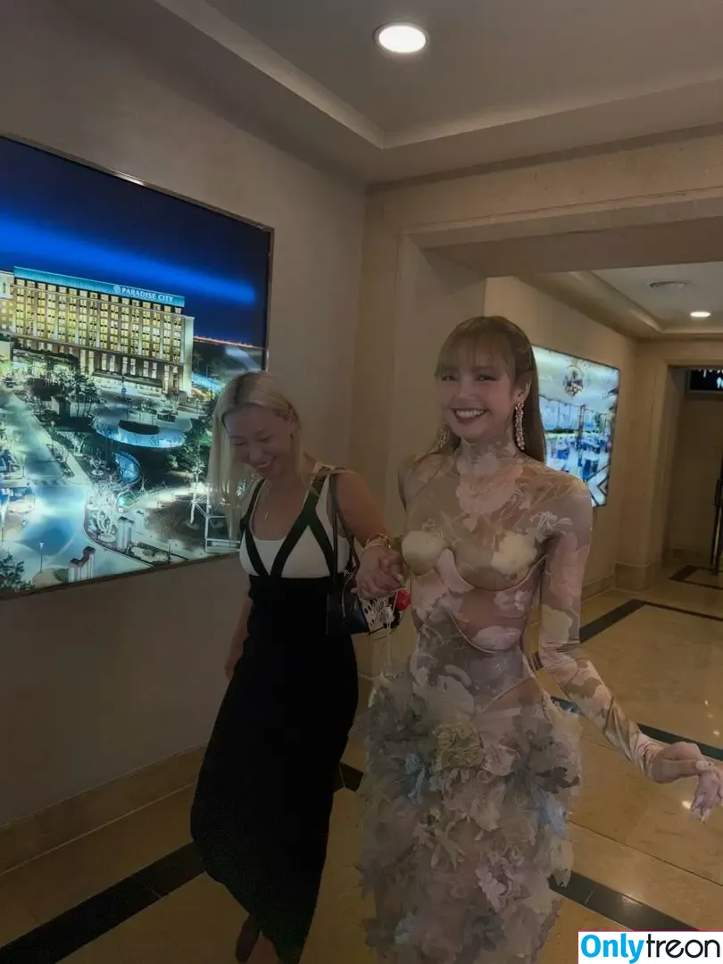 Lisa Blackpink nude photo #2919 (Lisa Blackpink)