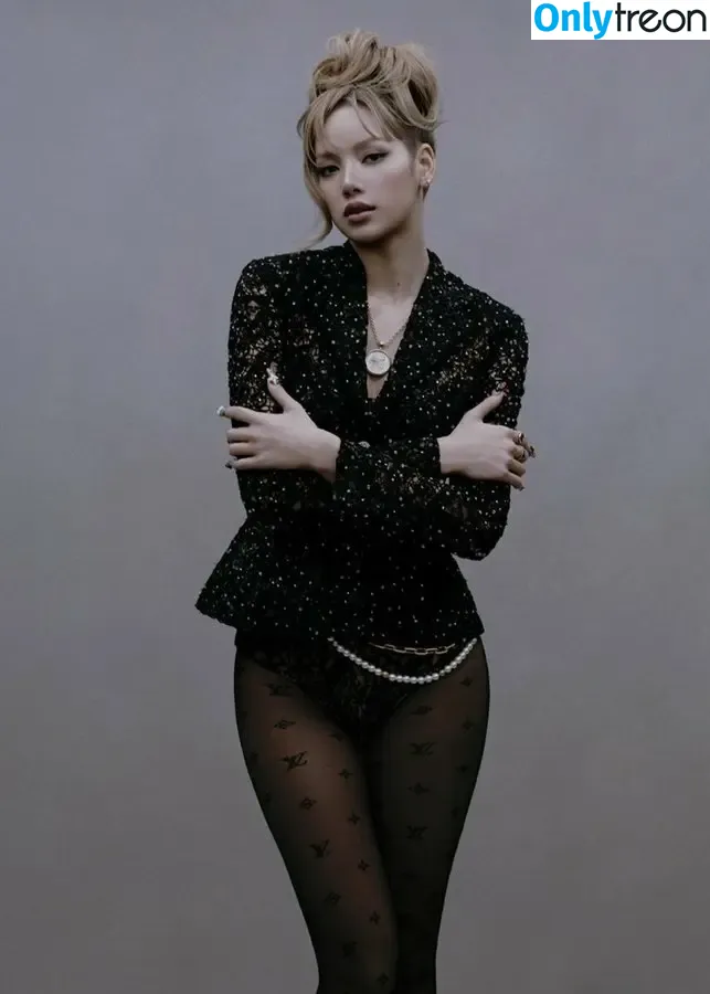 Lisa Blackpink nude photo #2963 (Lisa Blackpink)