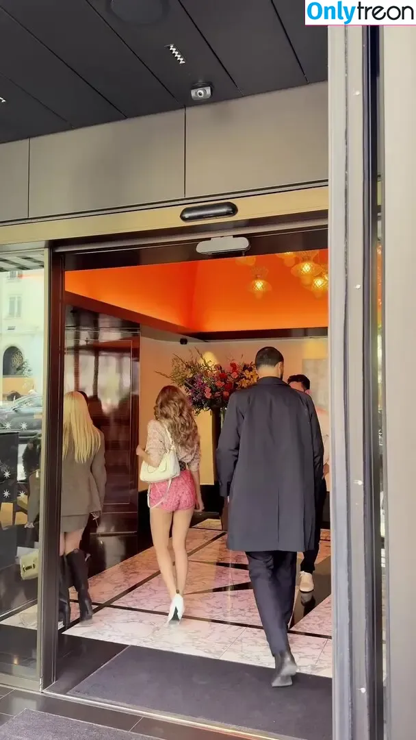 Lisa Blackpink nude photo #2990 (Lisa Blackpink)