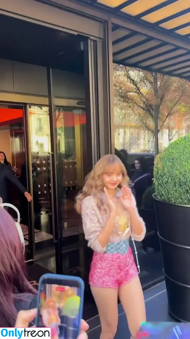 Lisa Blackpink nude photo #2997 (Lisa Blackpink)