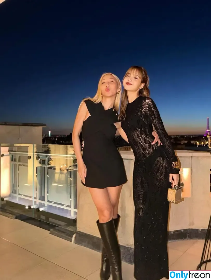 Lisa Blackpink nude photo #3003 (Lisa Blackpink)