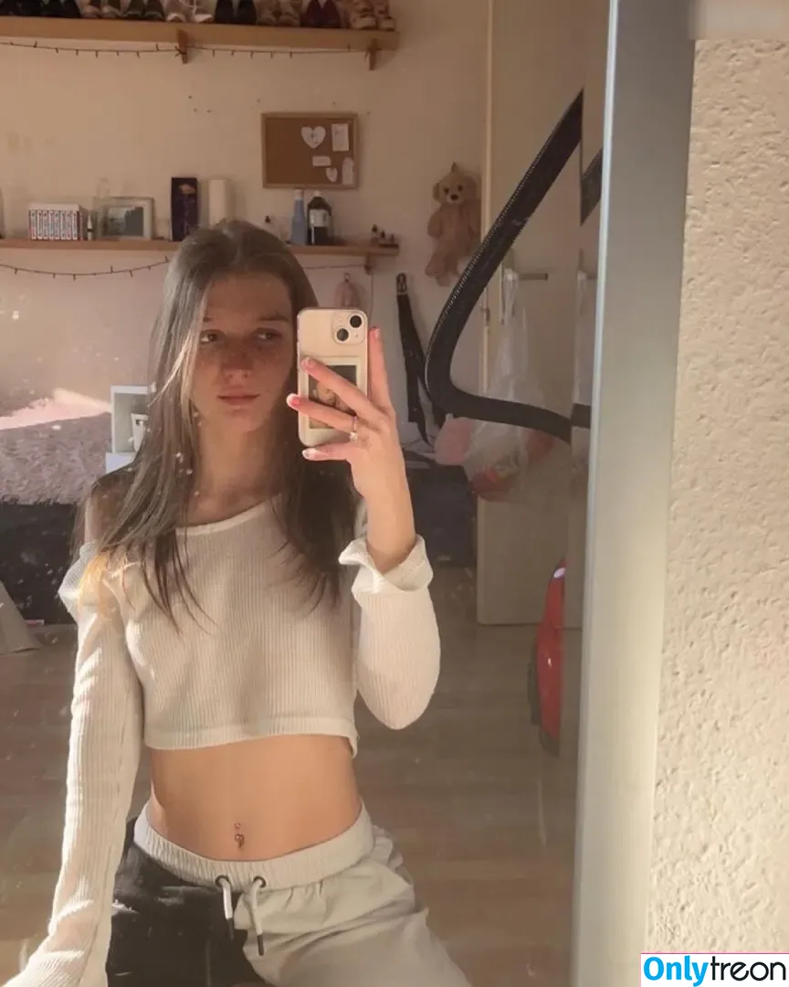 Lisa Budbaby nude photo #0003 (budbabyx / lxsx_xx18)