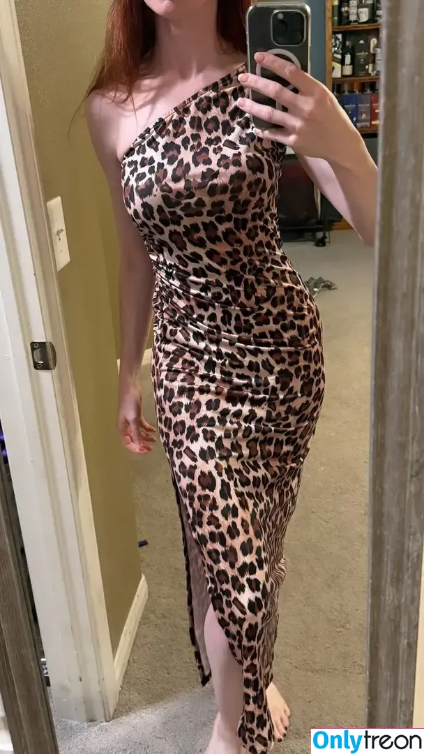 Lisa Foiles голая photo #0452 (lisafoiles)