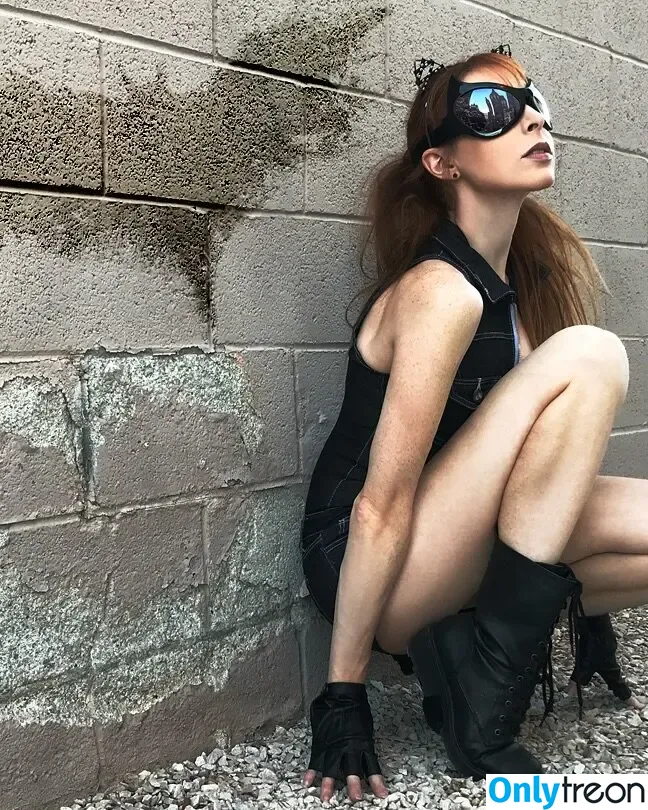 Lisa Foiles голая photo #0456 (lisafoiles)