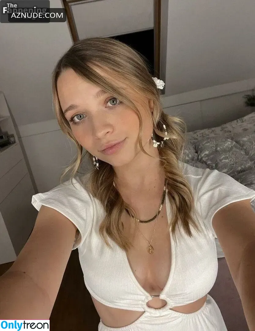 Lisa Küppers голая photo #0956 (lisakueppers)
