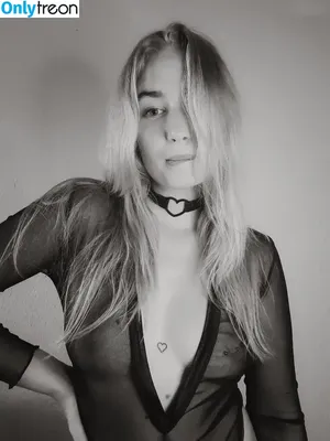 Lisa Kreher / clairelunaire / clairelunaire99 / sureenoughkrehativ фото голая #0003