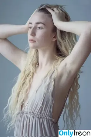 Lisa Kreher / clairelunaire / clairelunaire99 / sureenoughkrehativ фото голая #0014