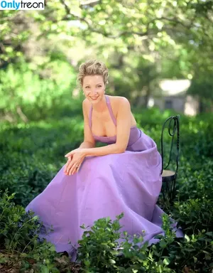Lisa Kudrow / lisakudrow nude photo #0063