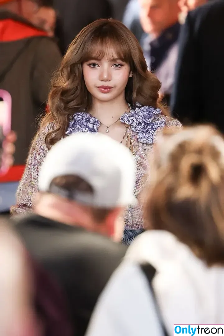 Lisa Manoban голая photo #0097 (lalalalisa_m)