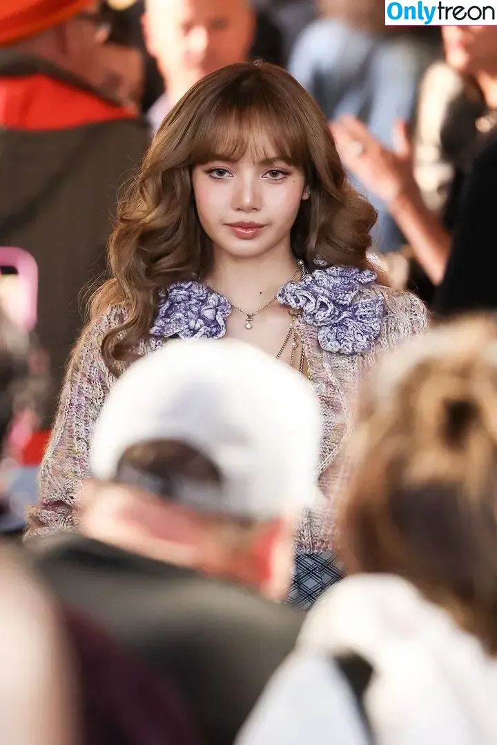 Lisa Manoban голая photo #0098 (lalalalisa_m)